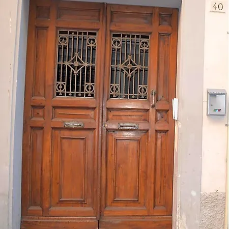 Casa Ciri بيت ضيافة 3*