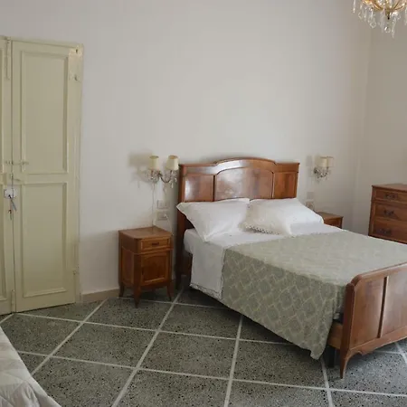 Bed & Breakfast Casa Ciri 3*