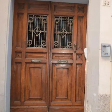 Casa Ciri Pensión 3*